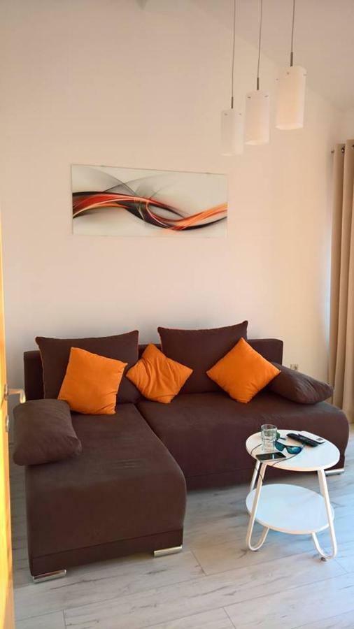 Apartment Poleti Malinska Eksteriør billede