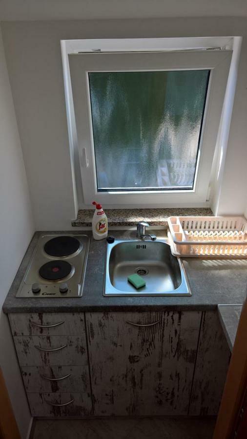 Apartment Poleti Malinska Eksteriør billede